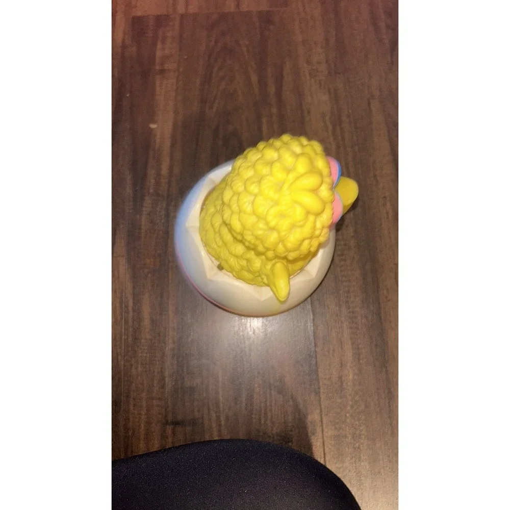 Vintage Illco Baby Big Bird Musical Chime Ball